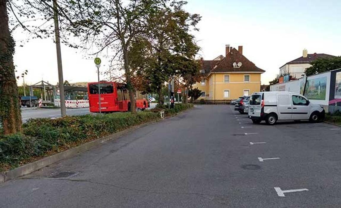 Bilder DB BahnPark Parkplatz Bahnhof P1