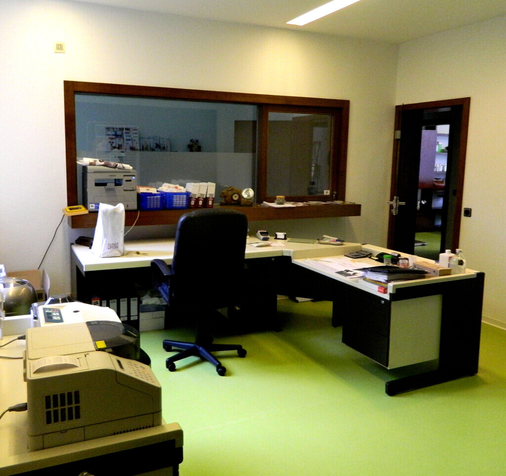 Bilder Tierarztpraxis Dr. med. vet. Benjamin Winkler Tierarzt