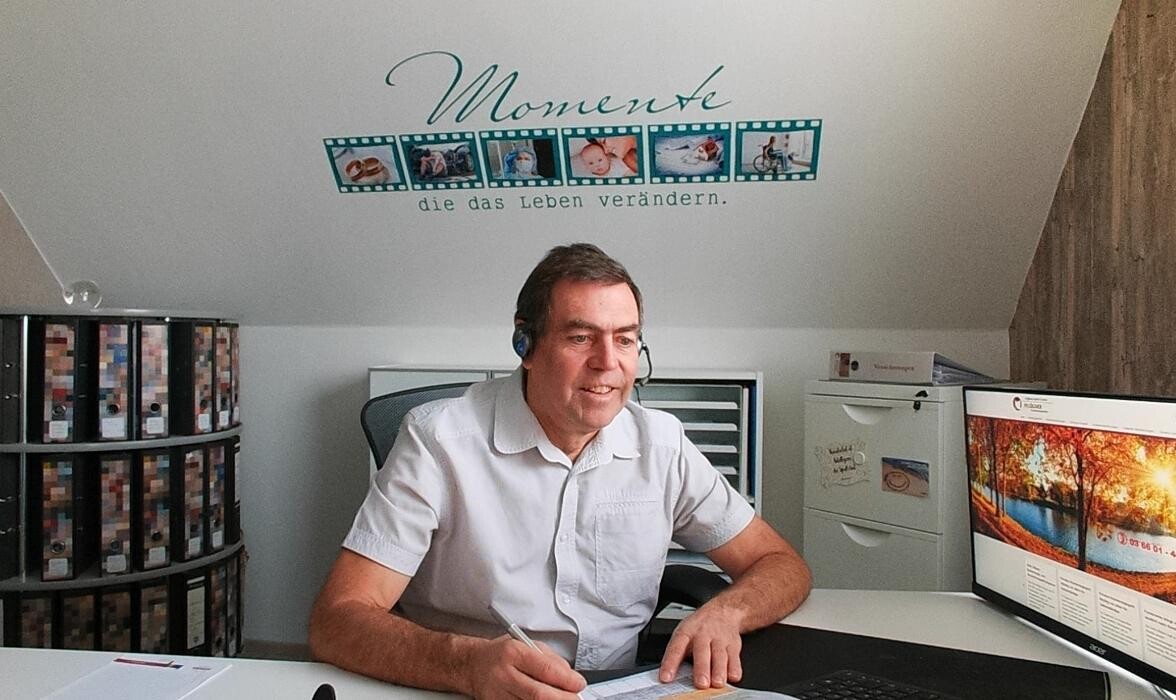 Bilder Pflügner Versicherungsmakler GmbH & Co. KG