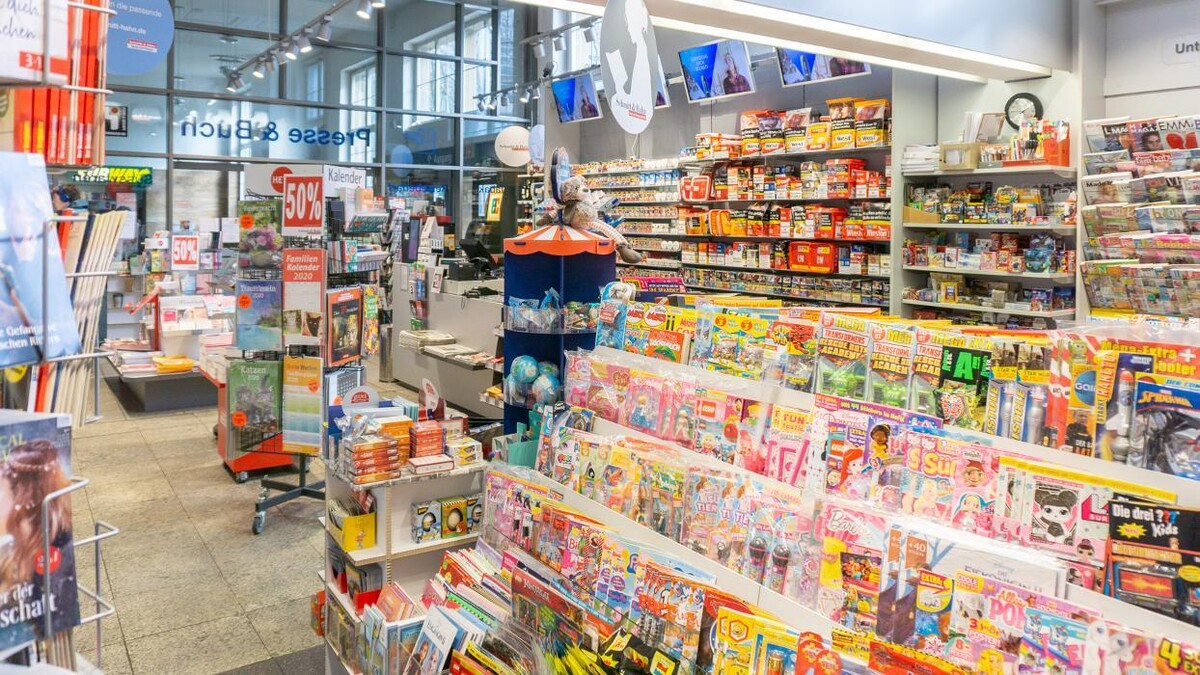 Bilder Schmitt & Hahn Buch und Presse im Bahnhof Karlsruhe Durlach