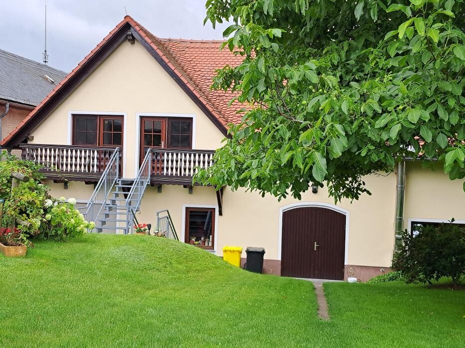 Bilder Ferienwohnungen und Pension Sachon