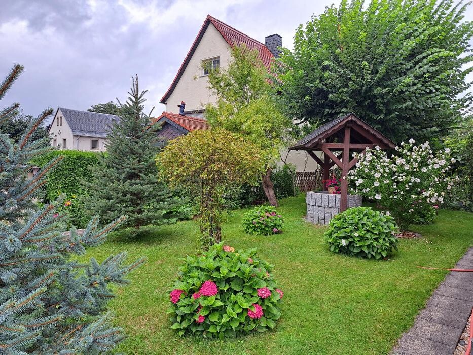 Bilder Ferienwohnungen und Pension Sachon