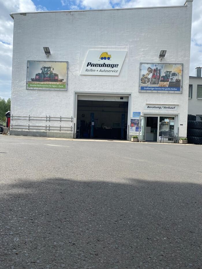 Bilder Pneuhage Reifen und Autoservice