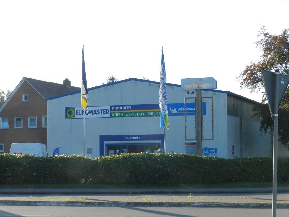 Bilder Autofit Placküter, Euromaster Partnerbetrieb und Humbaur Exklusiv Partner