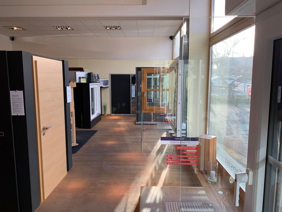 Bilder Tischlerei Goebel GmbH - Fenster - Haustüren - Möbelbau