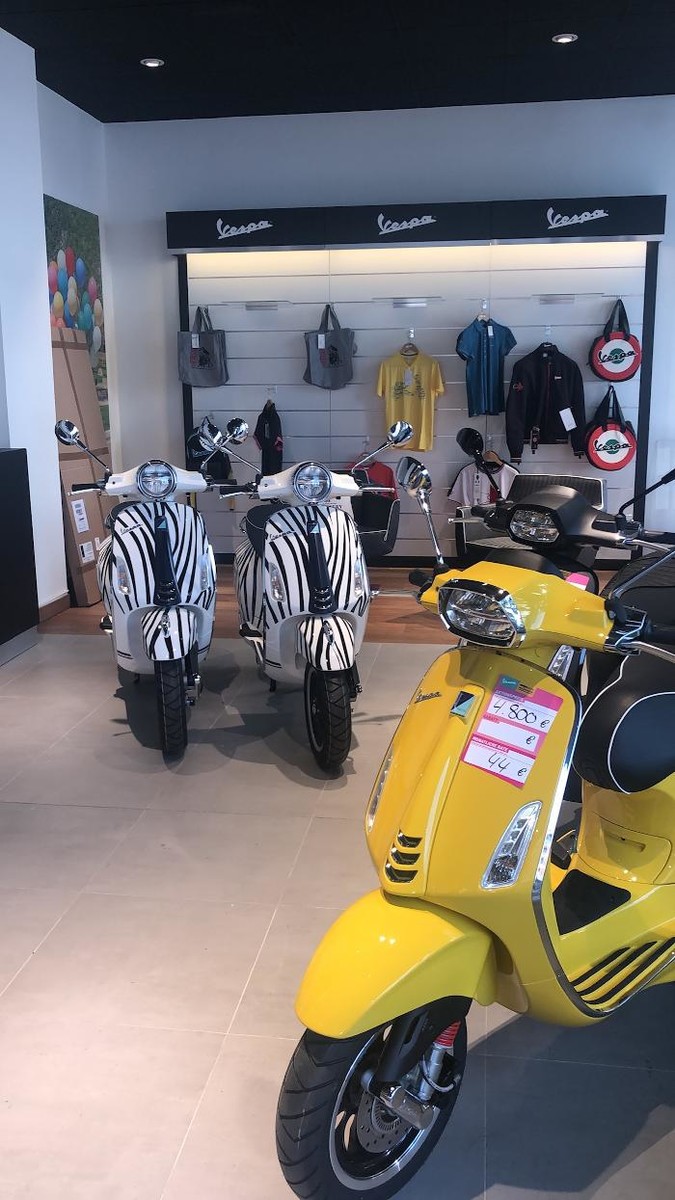 Bilder Rollerhaus König City Store