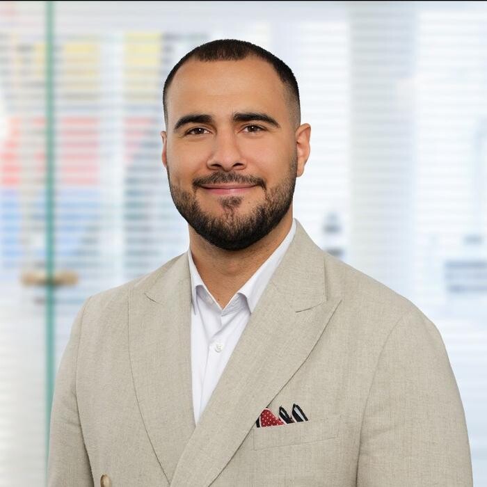 Bilder ERGO Versicherung Emre Basoda