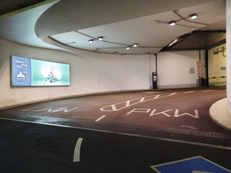 Bilder Parkhaus Kö-Bogen APCOA