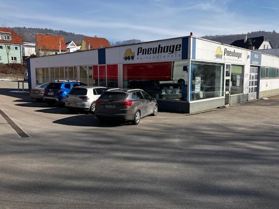 Bilder Pneuhage Reifen und Autoservice