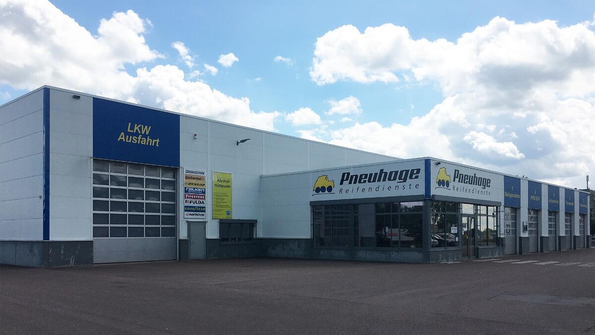Bilder Pneuhage Reifen und Autoservice