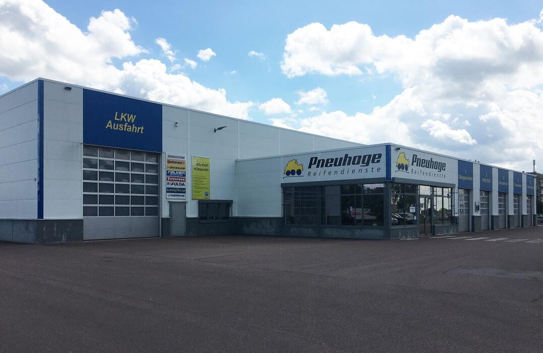 Bilder Pneuhage Reifen und Autoservice
