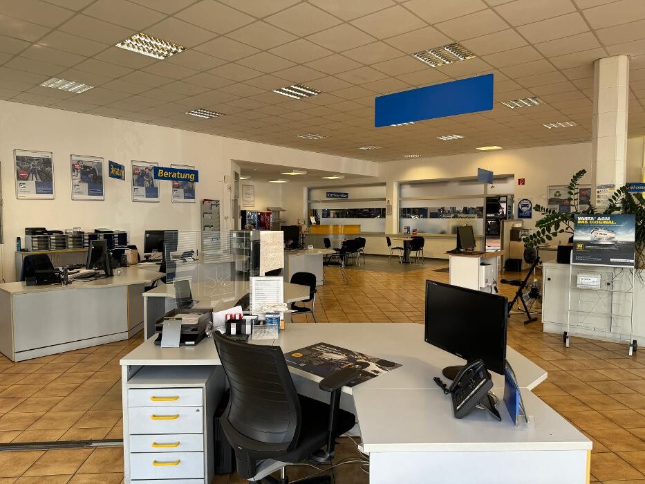 Bilder Pneuhage Reifen und Autoservice