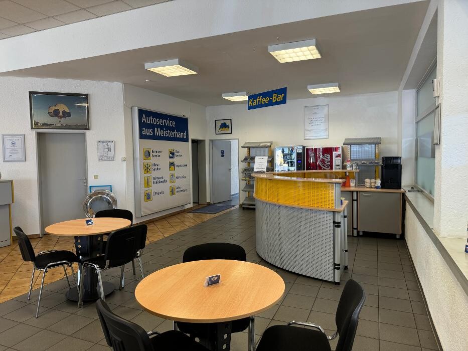 Bilder Pneuhage Reifen und Autoservice