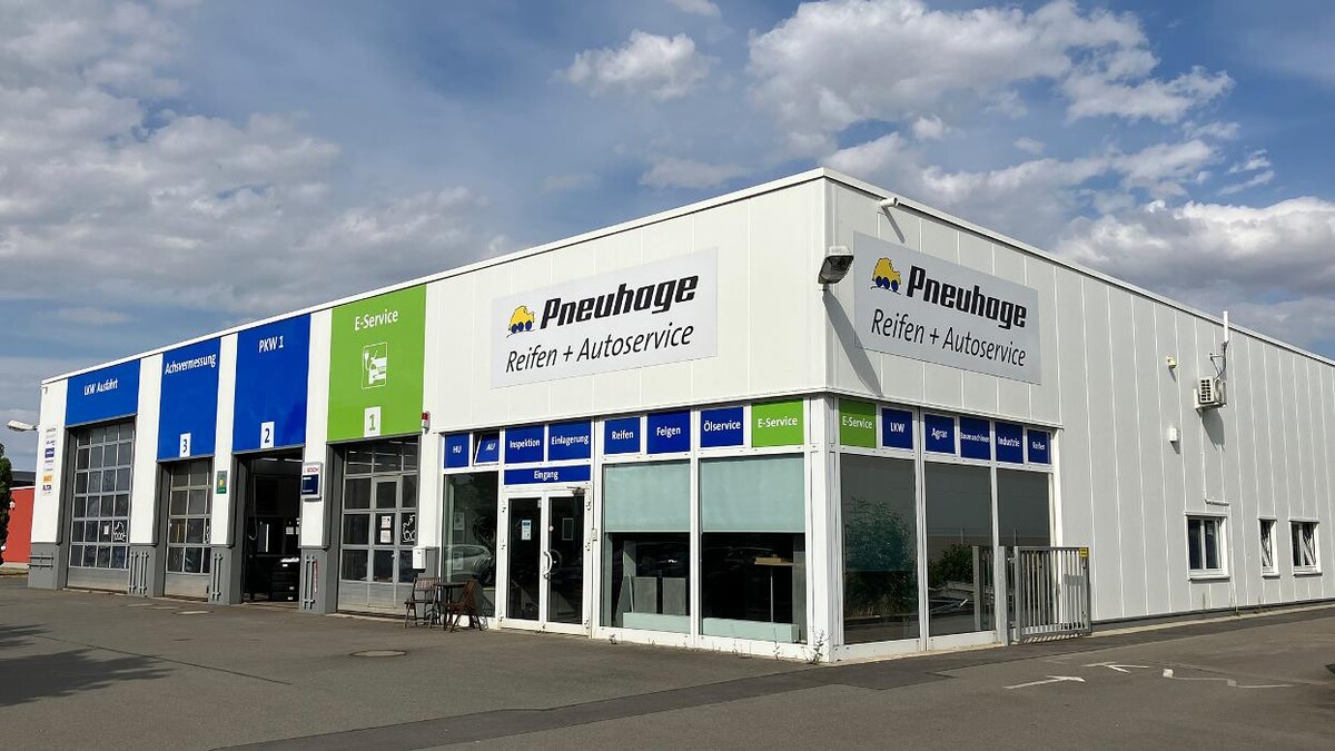 Bilder Pneuhage Reifen und Autoservice