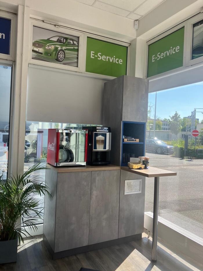 Bilder Pneuhage Reifen und Autoservice