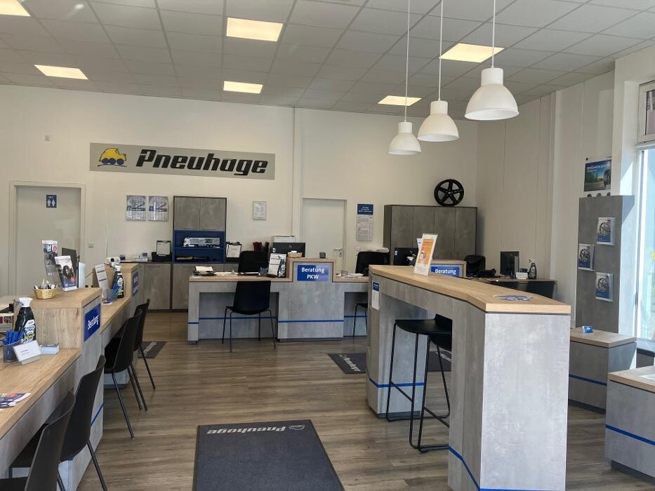 Bilder Pneuhage Reifen und Autoservice