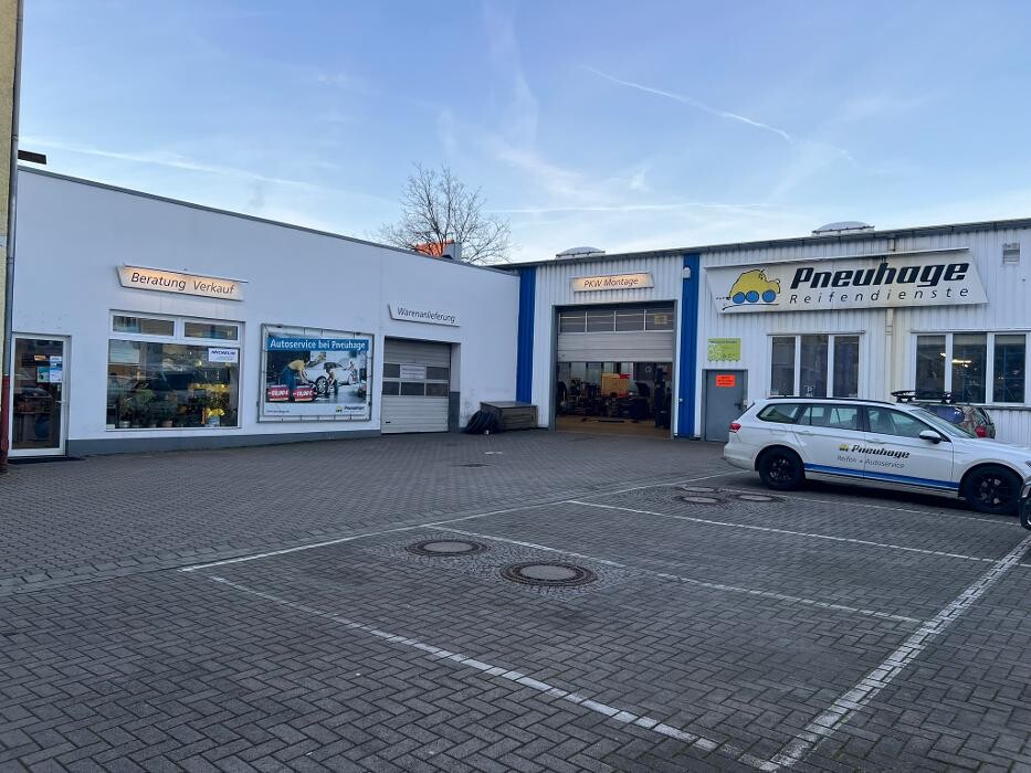 Bilder Pneuhage Reifen und Autoservice