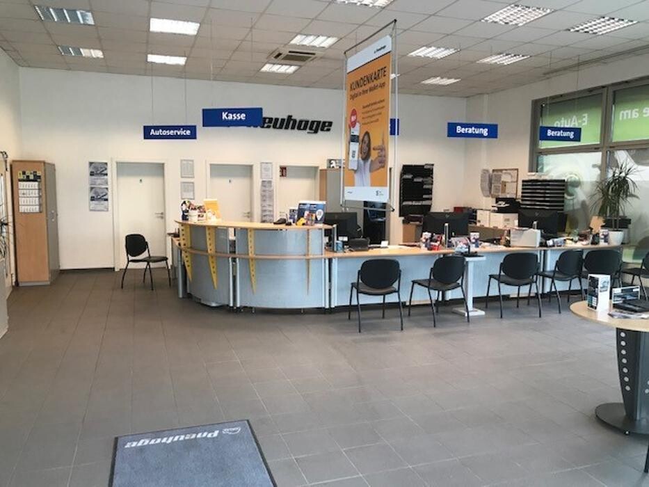Bilder Pneuhage Reifen und Autoservice