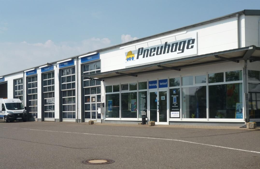 Bilder Pneuhage Reifen und Autoservice