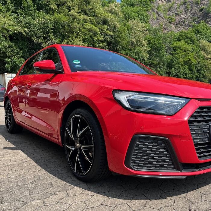 Bilder Pneuhage Reifen und Autoservice