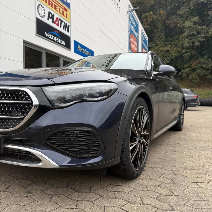 Bilder Pneuhage Reifen und Autoservice