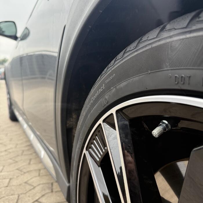 Bilder Pneuhage Reifen und Autoservice