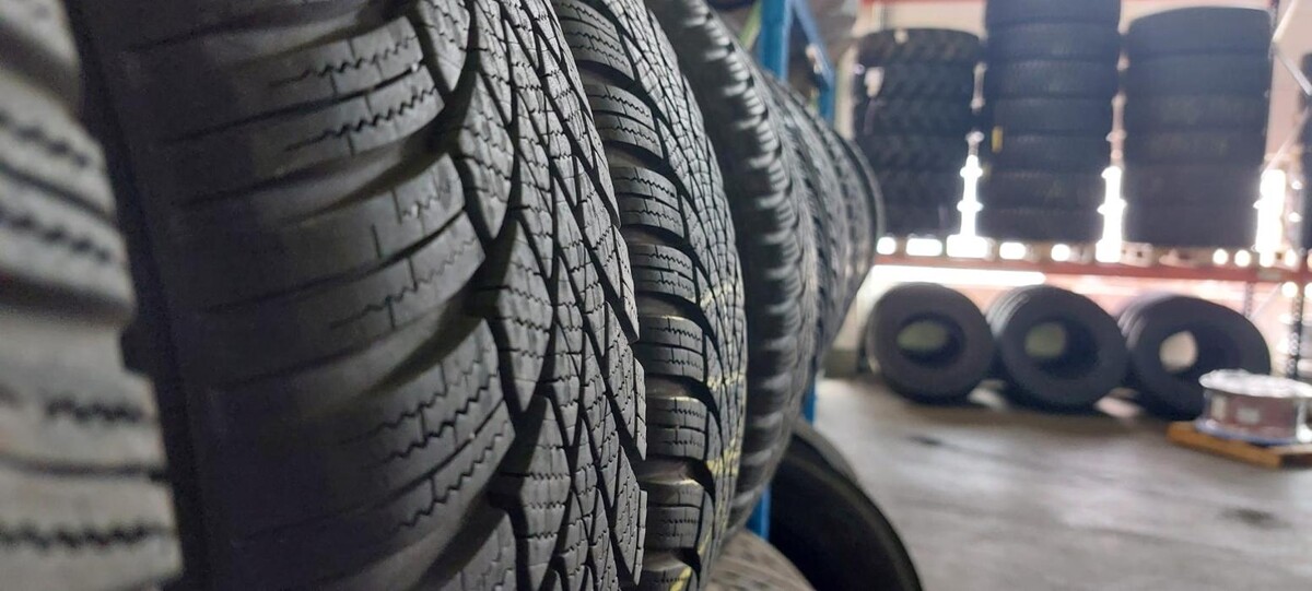 Bilder Pneuhage Reifen und Autoservice