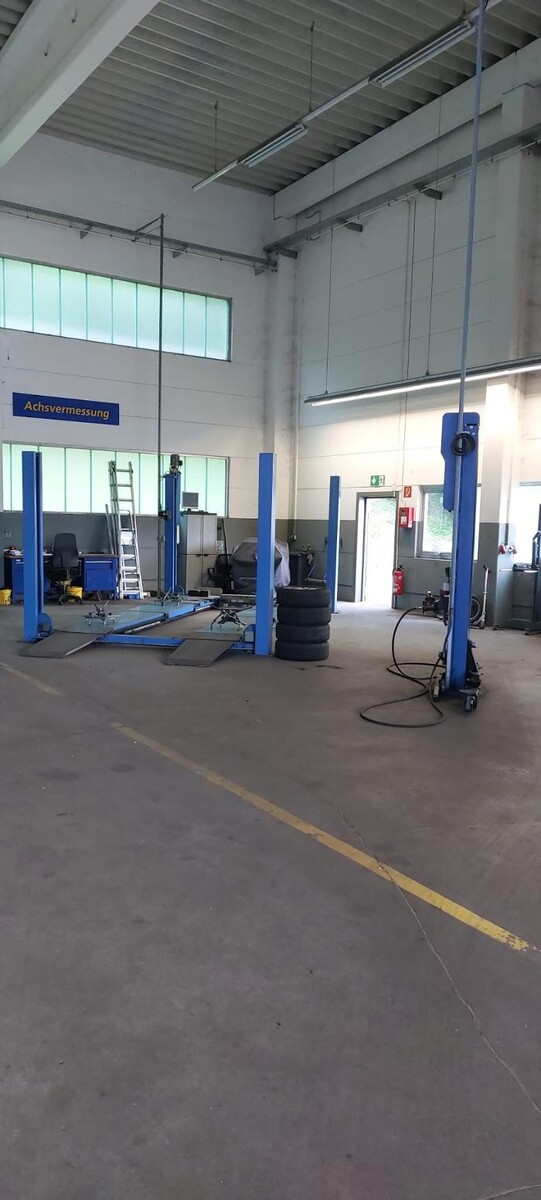 Bilder Pneuhage Reifen und Autoservice