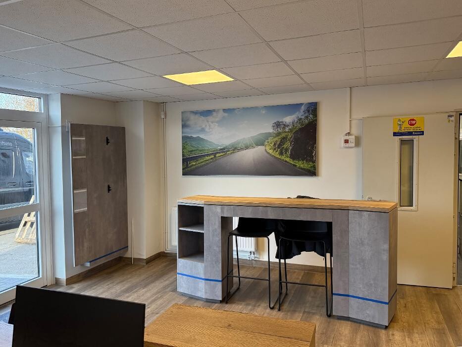 Bilder Pneuhage Reifen und Autoservice