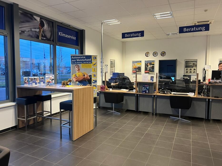 Bilder Pneuhage Reifen und Autoservice