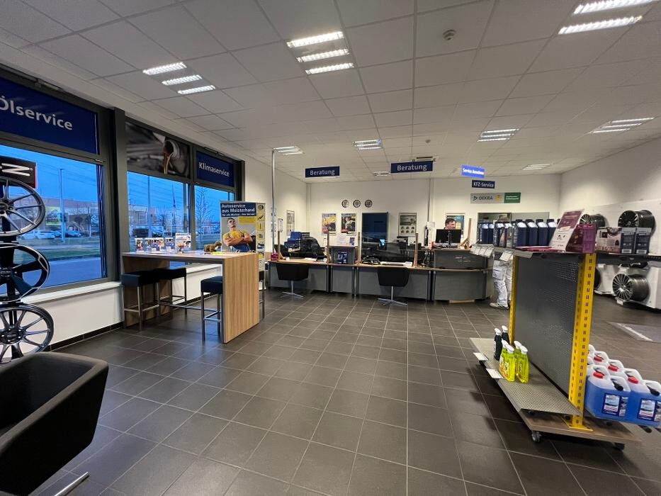 Bilder Pneuhage Reifen und Autoservice