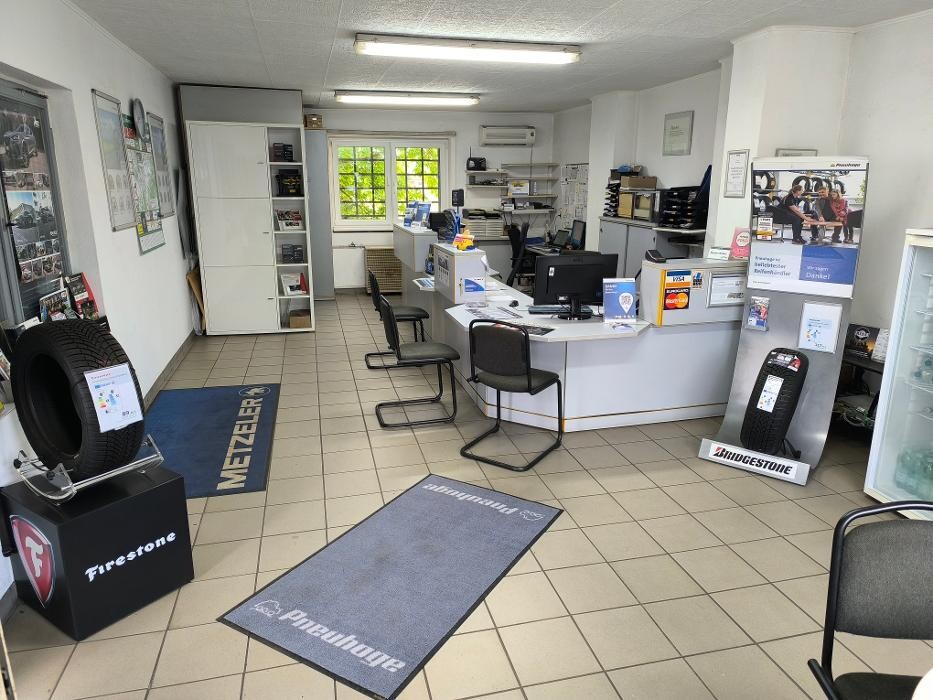 Bilder Pneuhage Reifen und Autoservice