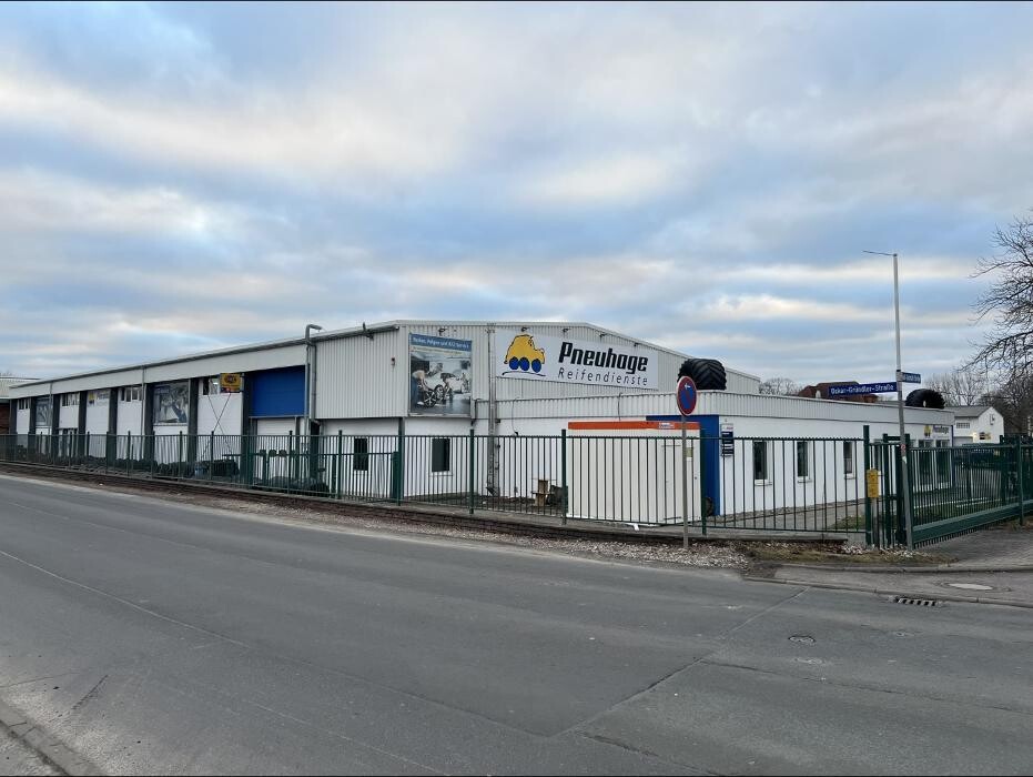 Bilder Pneuhage Reifen und Autoservice