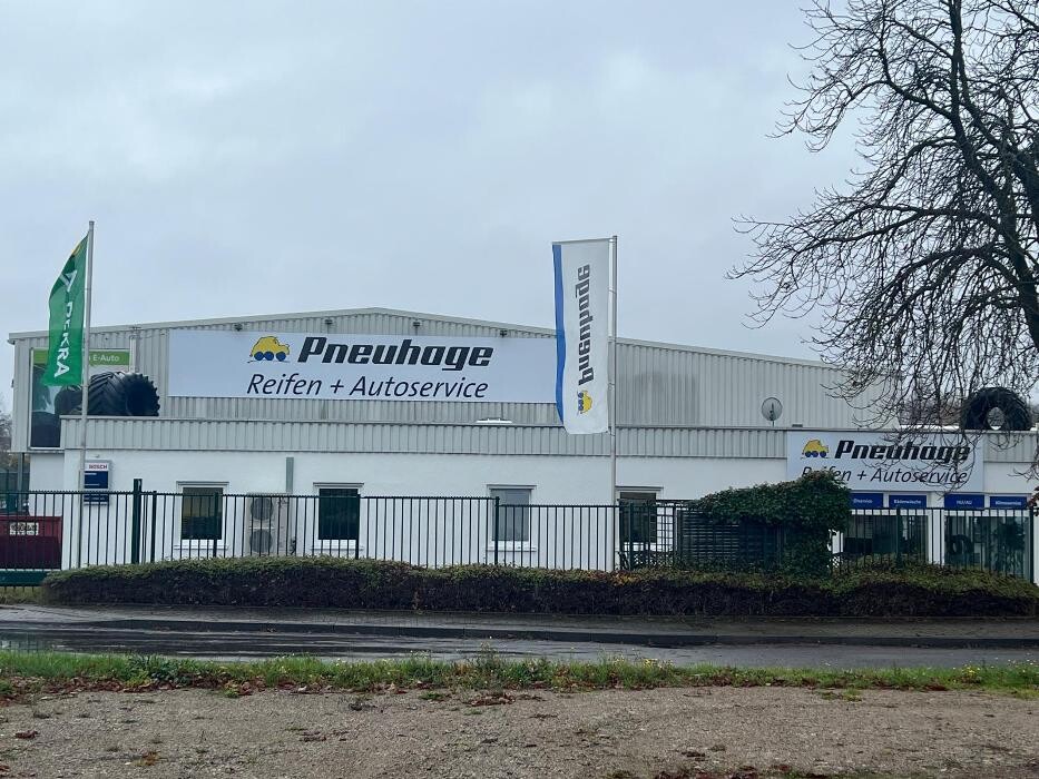 Bilder Pneuhage Reifen und Autoservice