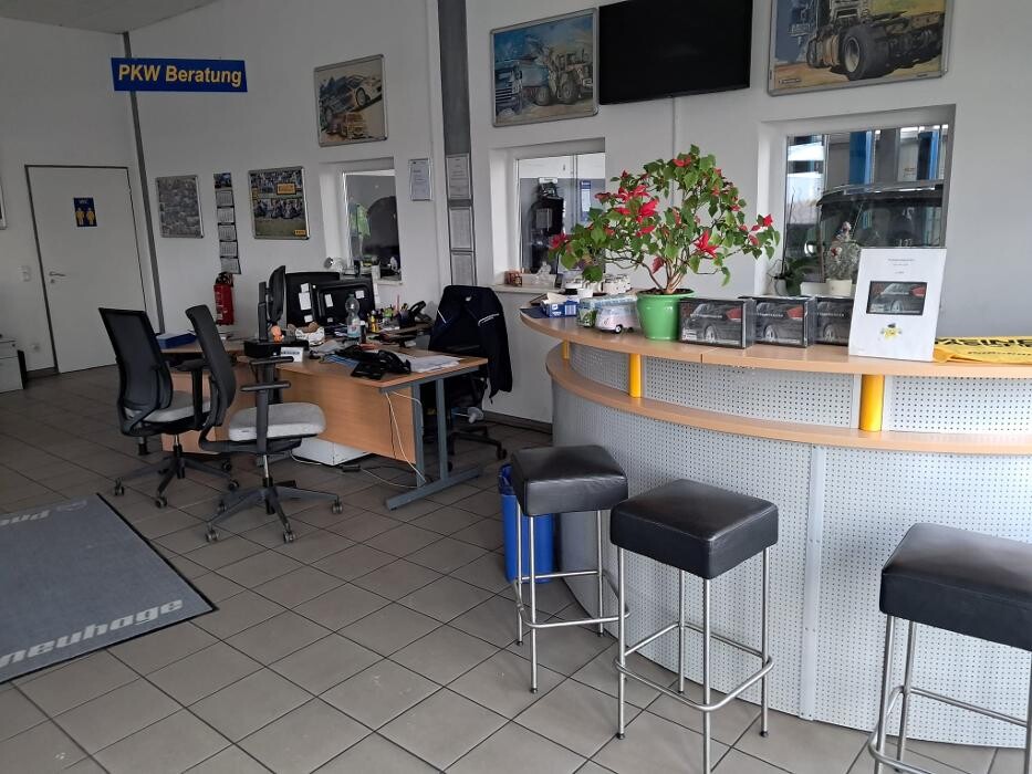 Bilder Pneuhage Reifen und Autoservice