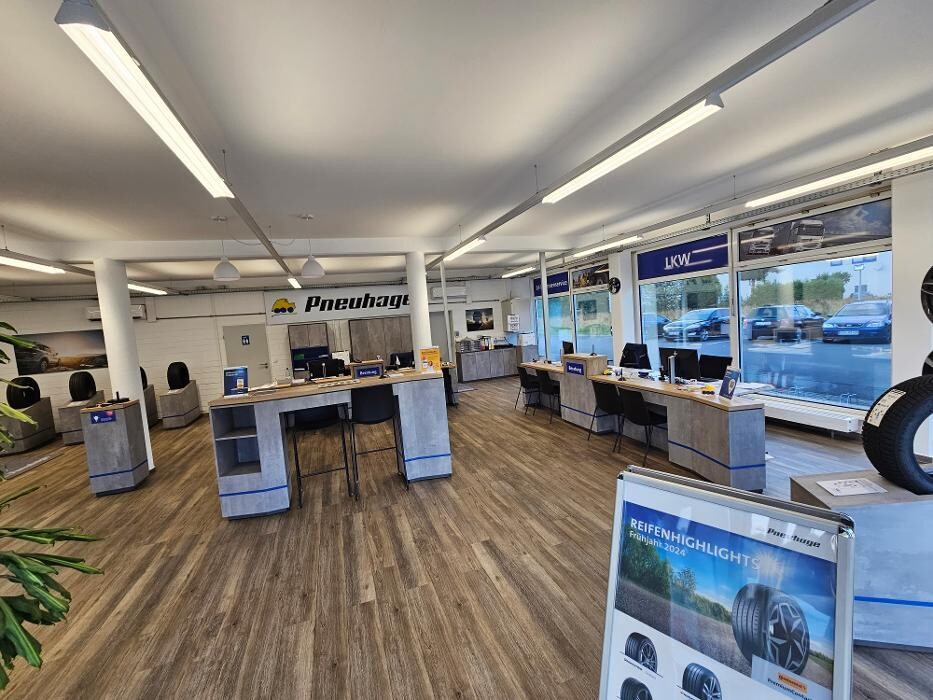 Bilder Pneuhage Reifen und Autoservice
