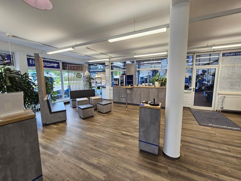 Bilder Pneuhage Reifen und Autoservice