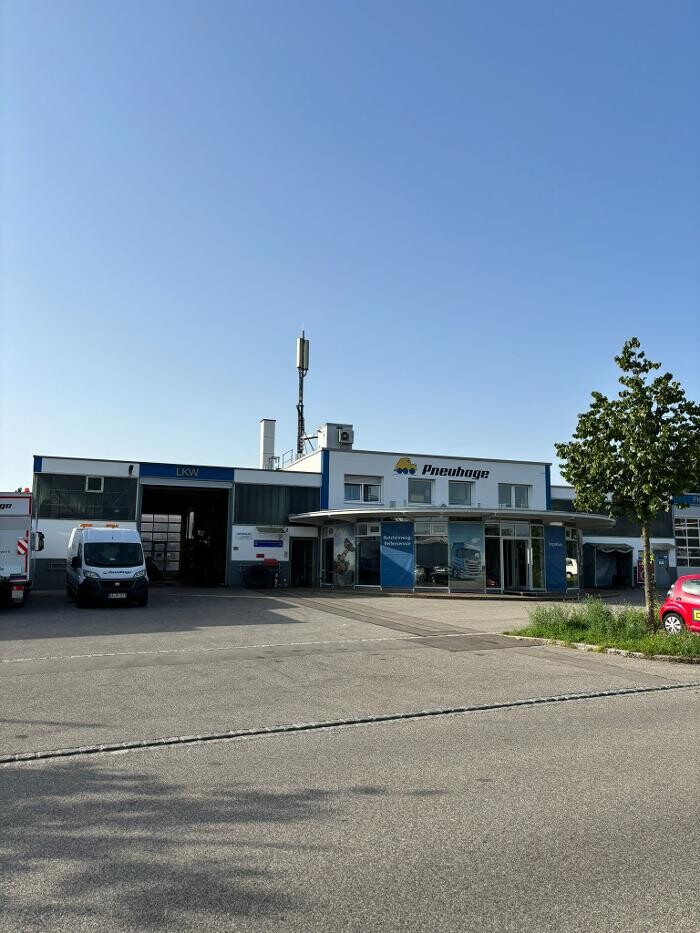 Bilder Pneuhage Reifen und Autoservice