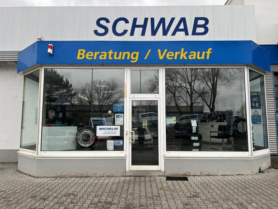 Bilder Pneuhage Reifen und Autoservice