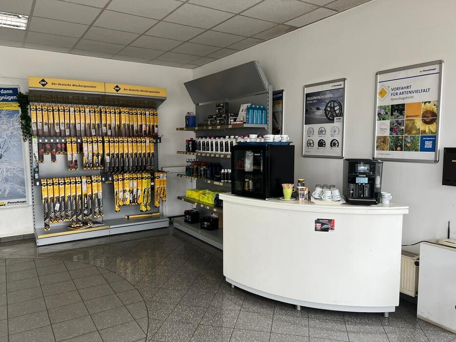 Bilder Pneuhage Reifen und Autoservice
