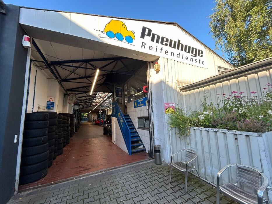 Bilder Pneuhage Reifen und Autoservice