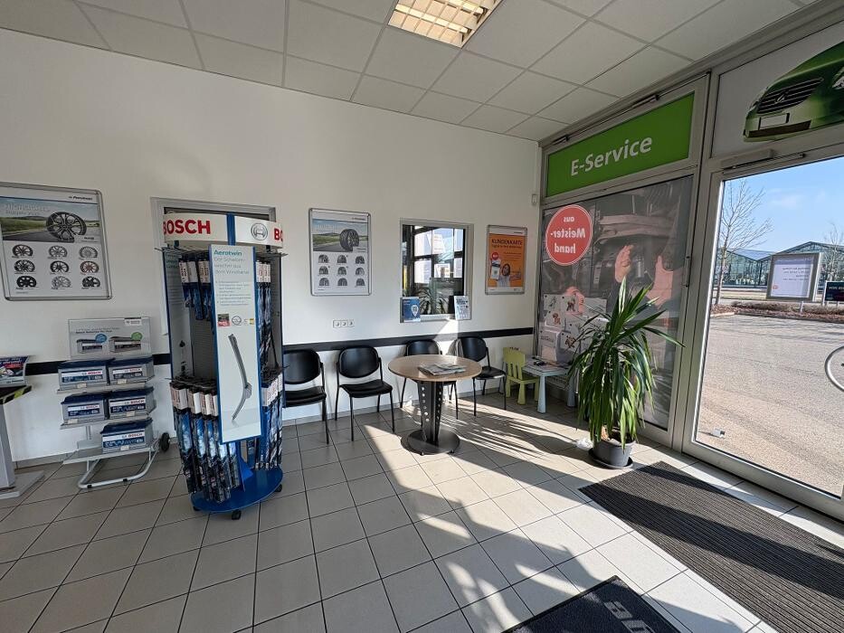 Bilder Pneuhage Reifen und Autoservice