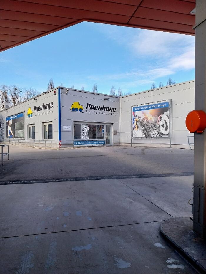 Bilder Pneuhage Reifen und Autoservice