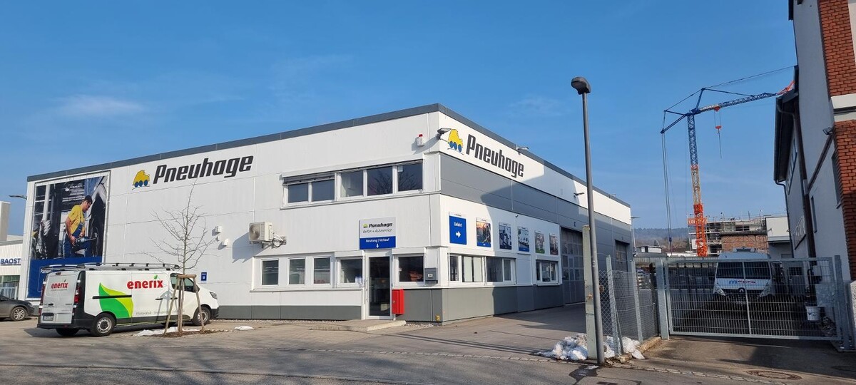 Bilder Pneuhage Reifen und Autoservice
