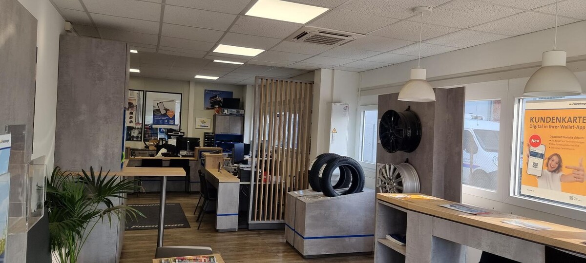 Bilder Pneuhage Reifen und Autoservice