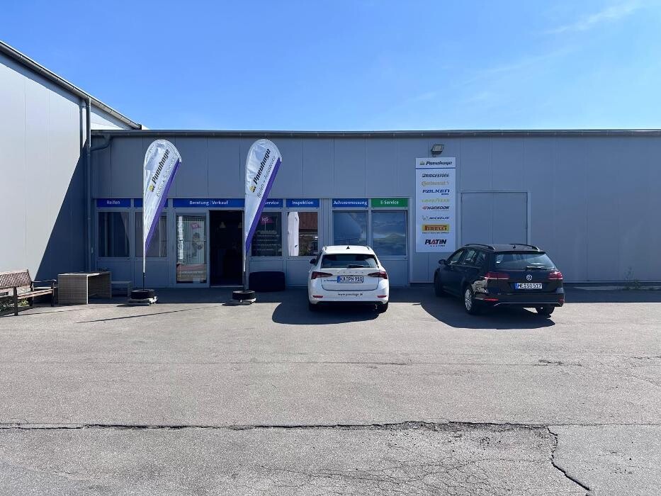 Bilder Pneuhage Reifen und Autoservice