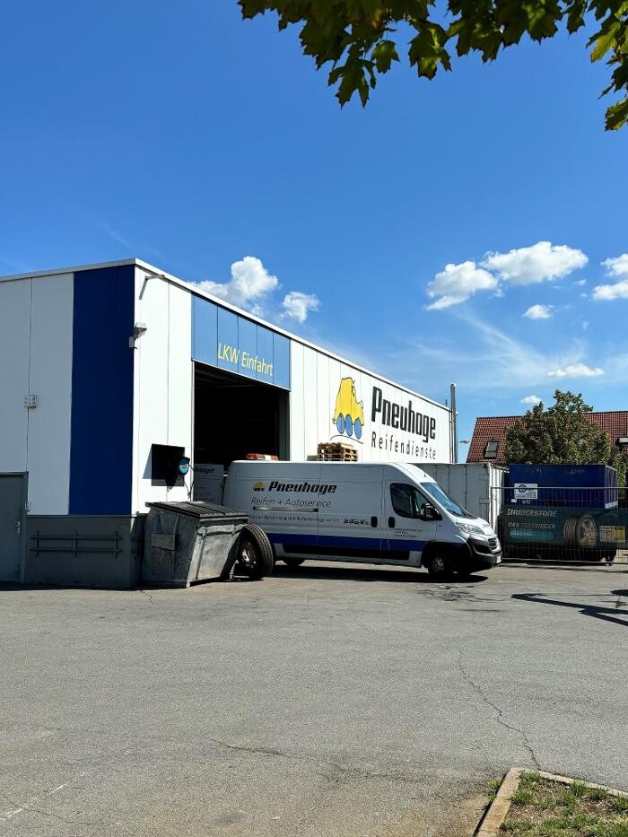 Bilder Pneuhage Reifen und Autoservice