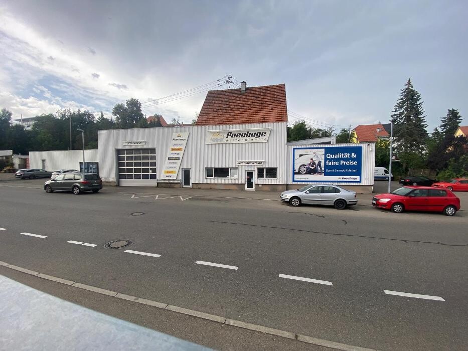 Bilder Pneuhage Reifen und Autoservice