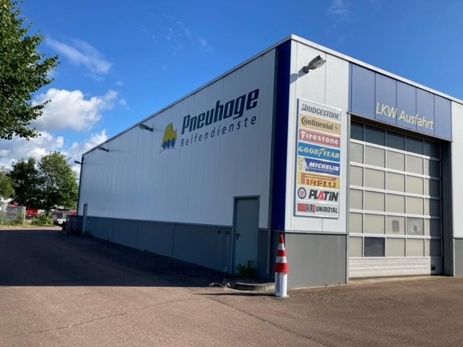Bilder Pneuhage Reifen und Autoservice