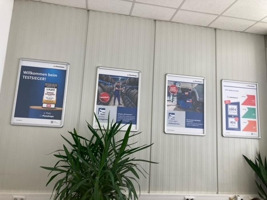 Bilder Pneuhage Reifen und Autoservice